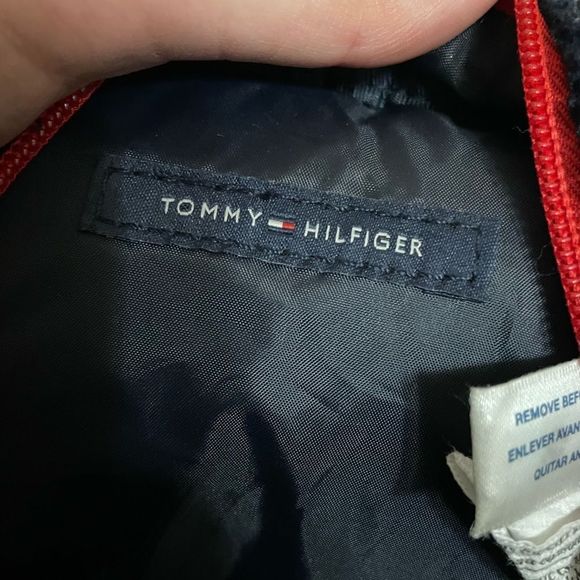 𝅺TOMMY Hilfiger Mini Backpack - Picture 4 of 7